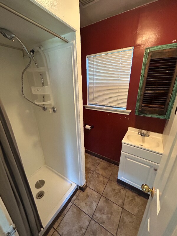 Building Photo - 202 Bois D Arc St