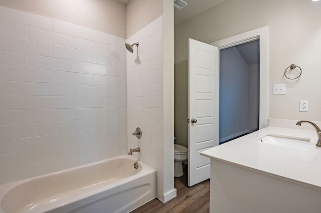 Building Photo - GORGEOUS 2 BEDROOM 2 BATH FOUR PLEX LOCATED IN MIDLOTHIAN ISD!