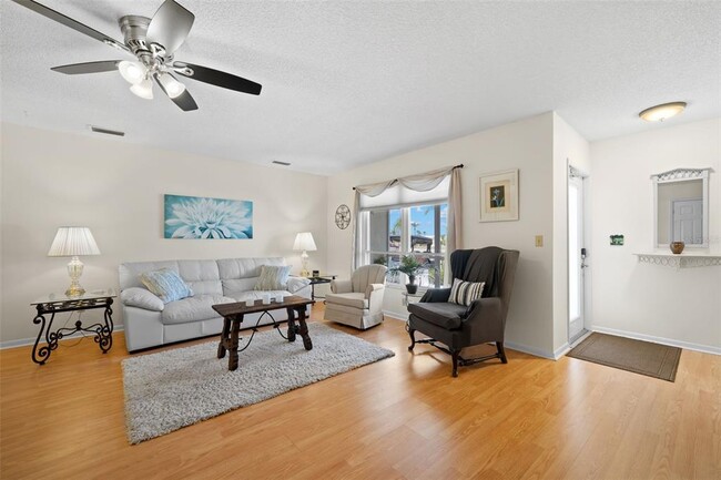 Building Photo - 301 Faircross Cir