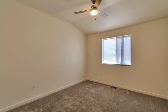 Building Photo - 9679 Albion Ln