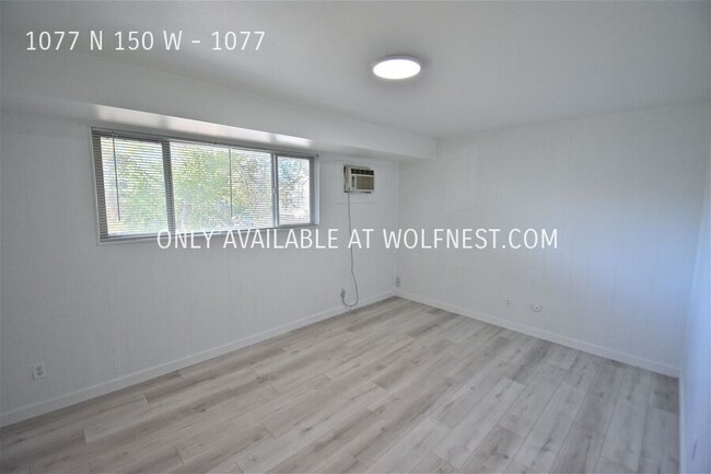 Building Photo - Beautiful 2 Bed Orem Unit! No Deposit Option!