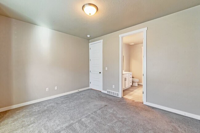 Building Photo - 2389 N 4000 W