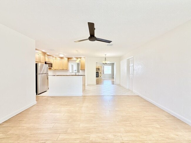 Building Photo - 2701 56th Ln N