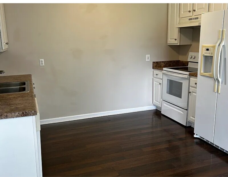 Building Photo - 116 Bollweevil Ln