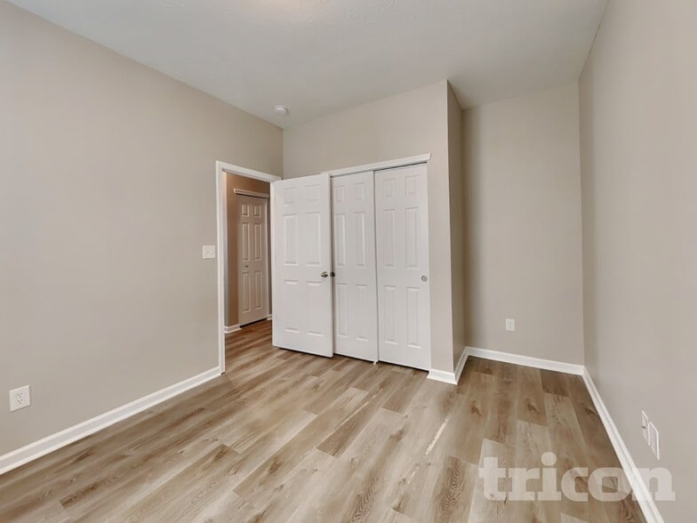 Building Photo - 1229 S Aberdeen Dr