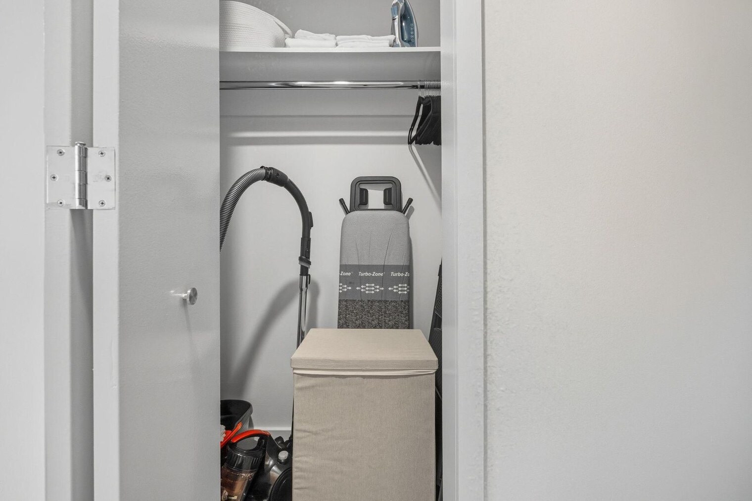 Building Photo - 68 W 37th St