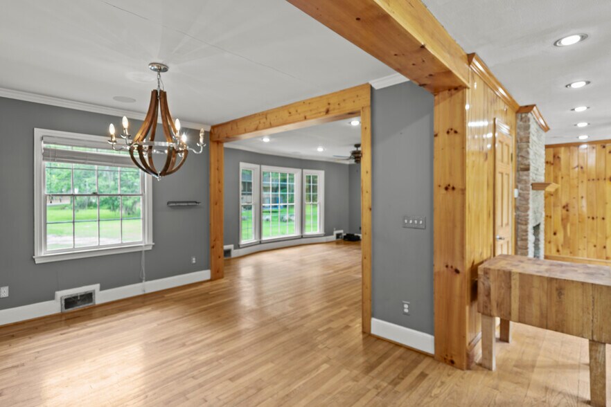 Building Photo - 514 S Cashua Dr
