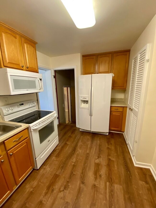 Building Photo - Charming 3Bedroom/2Bathroom Detached Home ...