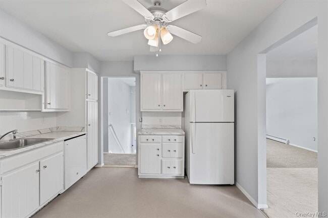 Building Photo - 49 Georgia St