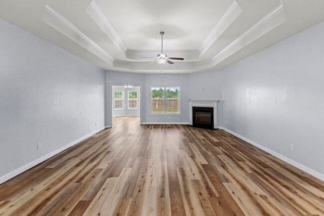 Building Photo - Beautiful home in great neighborhood!