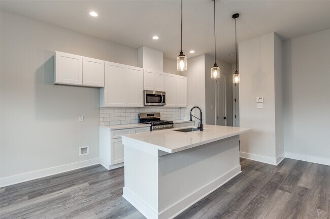 Building Photo - 13138 Perennial Spgs Dr