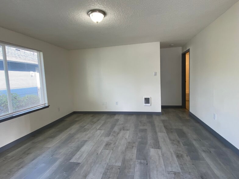 Building Photo - 5207 66th St W
