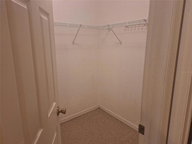 Building Photo - 622 Tamarin Ln