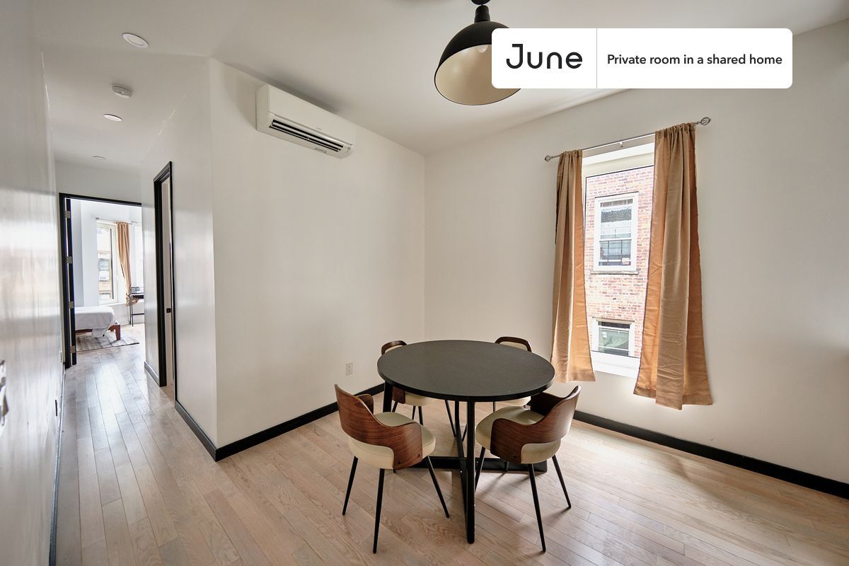 Building Photo - Room in Shared 4 bed/4 bath home in Ditmas Park
