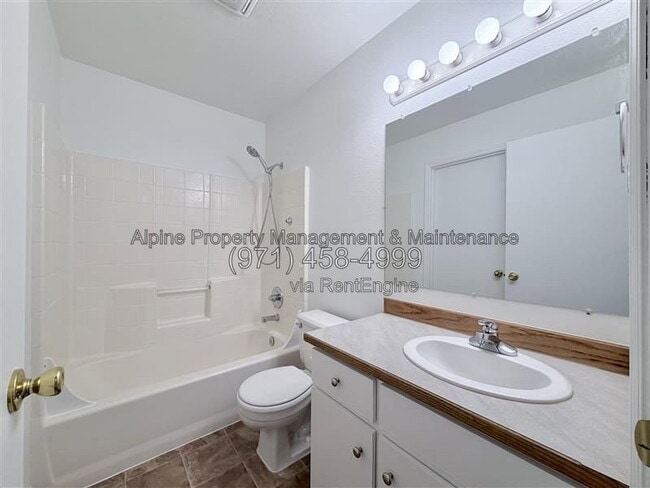 Building Photo - 18317 SW Jann Dr