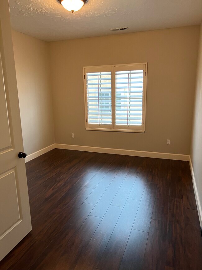 Building Photo - 949 N 920 W