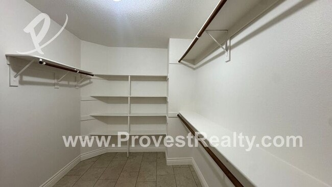 Building Photo - 13000 Norfolk Ln