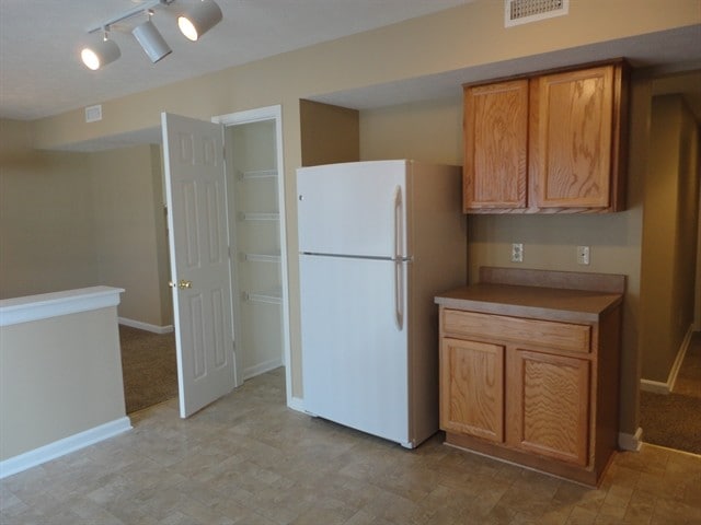 Building Photo - 8364 Chesterhill Ln