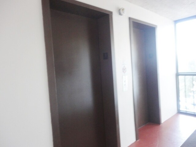 Building Photo - Annual 2BR/2BA Condo in Costa Brava on Venice Island