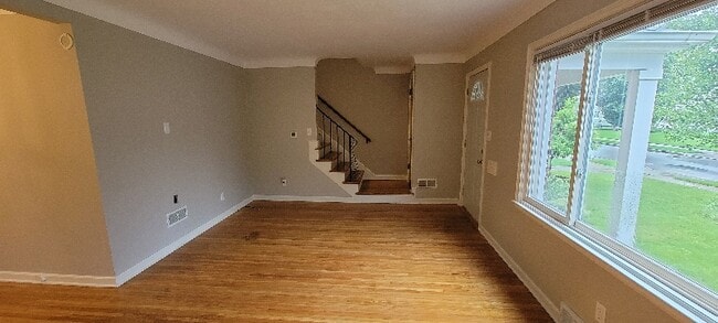 Building Photo - 1118 Branleigh Dr