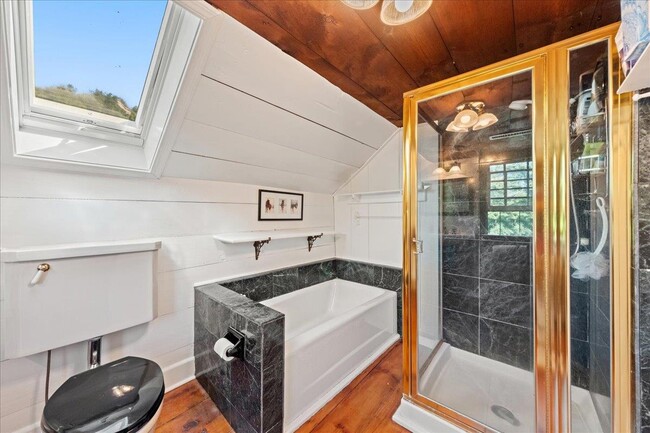 Building Photo - 15 Inningwood Rd