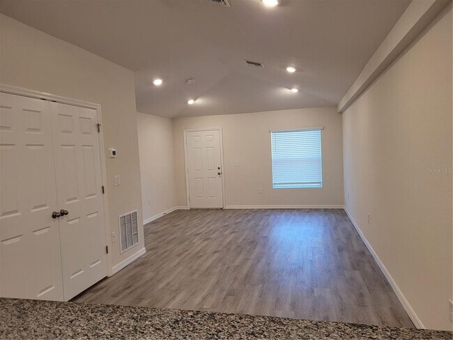 Building Photo - 12007 Henley Ave