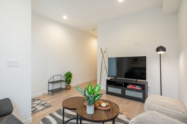 Building Photo - 6030 Sand Point Way NE