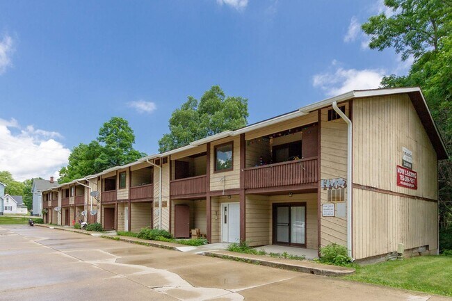 Building Photo - River Campus Downtown - What more could yo...