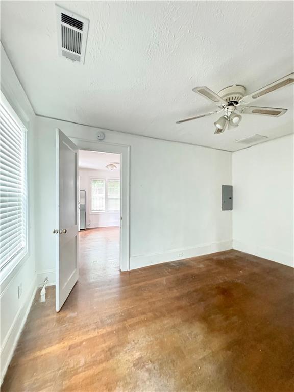 Building Photo - 52 Delmont Dr NE