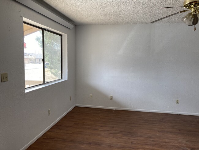 Building Photo - 3028 N Truwood Dr