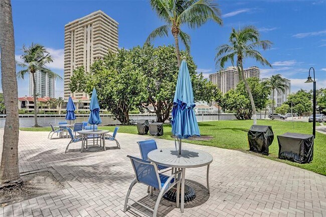 Building Photo - 19390 Collins Ave