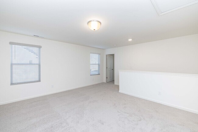 Building Photo - 104 Lorcan Ln