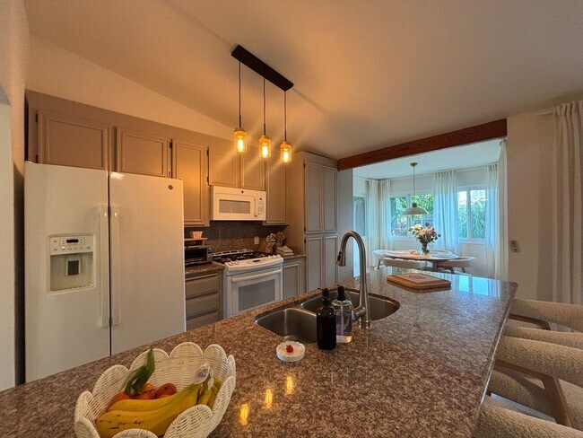 Building Photo - Beautiful Single-Story Gem in Vacaville!