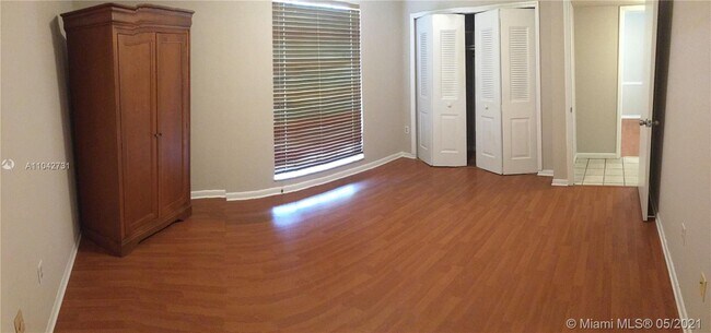 Building Photo - 7121 Miami Lakes Dr