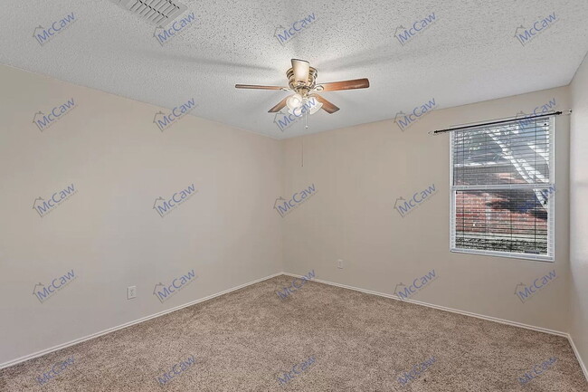 Building Photo - 208 Blazing Star Trail