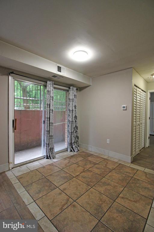 Building Photo - 17 Water St