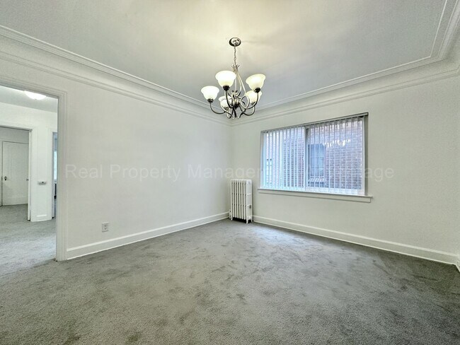 Building Photo - 17512 Roselawn St