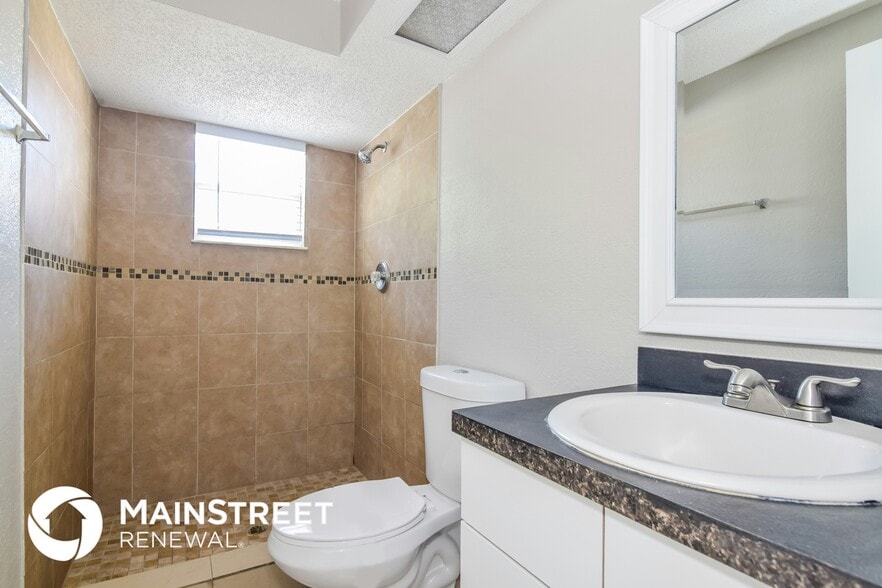 Building Photo - 7421 Congress St