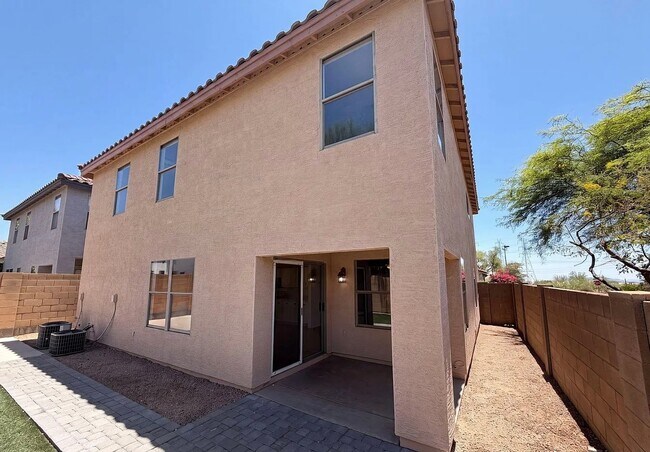 Building Photo - 7501 E Deer Valley Rd
