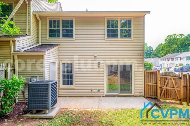Building Photo - 1250 Stonewood Ct