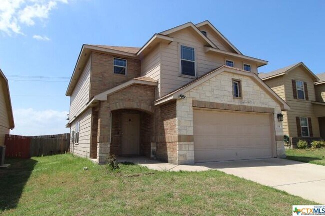 Building Photo - 304 W Gemini Ln