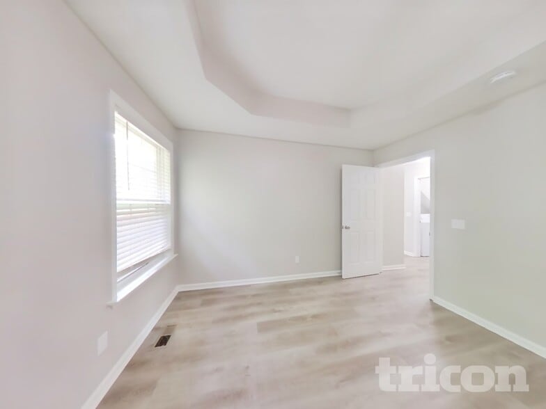 Building Photo - 800 Chaney Woods Dr