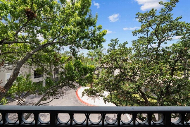 Building Photo - 727 Coral Reef Dr