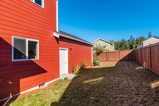 Building Photo - Beautiful Home in Newer Neighborhood