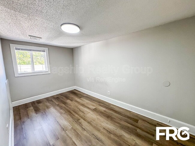 Building Photo - 600 Howell St