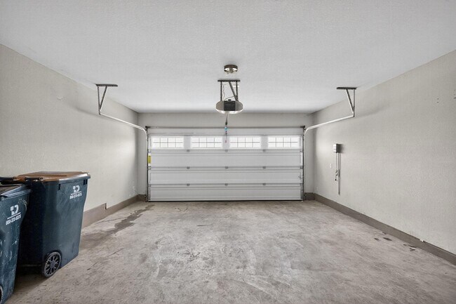 Building Photo - 128 Shugart St