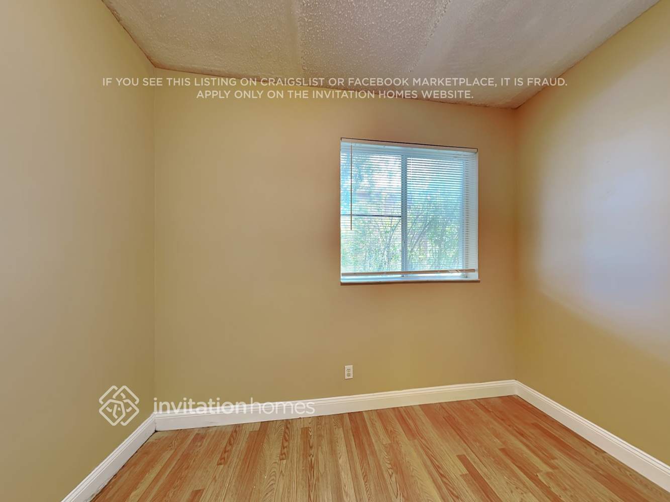 Building Photo - 2266 SW 135th Ave