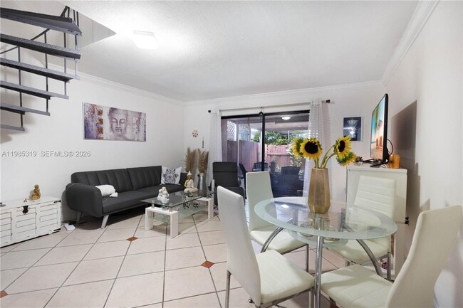 Building Photo - 1758 W 58th St