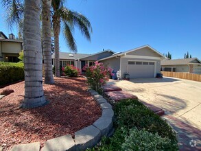 Building Photo - 4 Bed 2 Bath Single Family Home In Antioch...