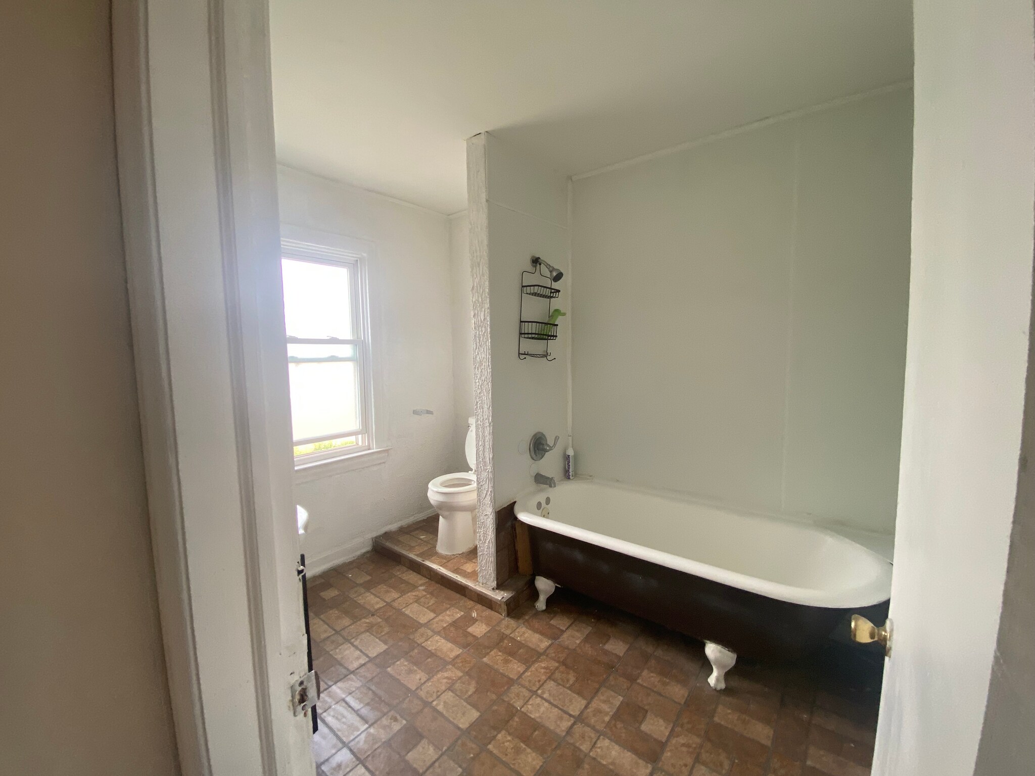 Bathroom - 8329 John R St